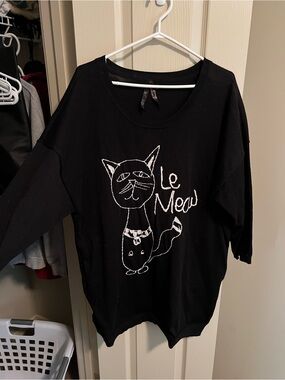 Melissa McCarthy Seven7 Black sweater with White Cat 'Le Meow' Graphic